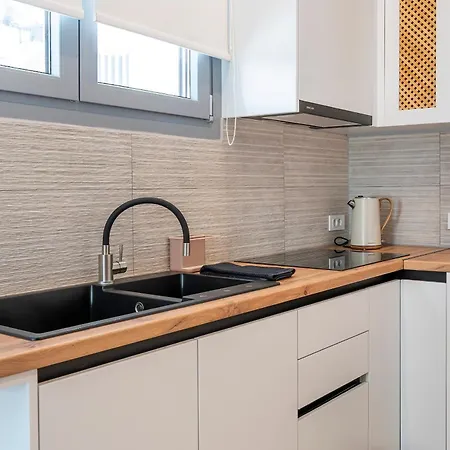 Luxury Thomas & Irini Apartment