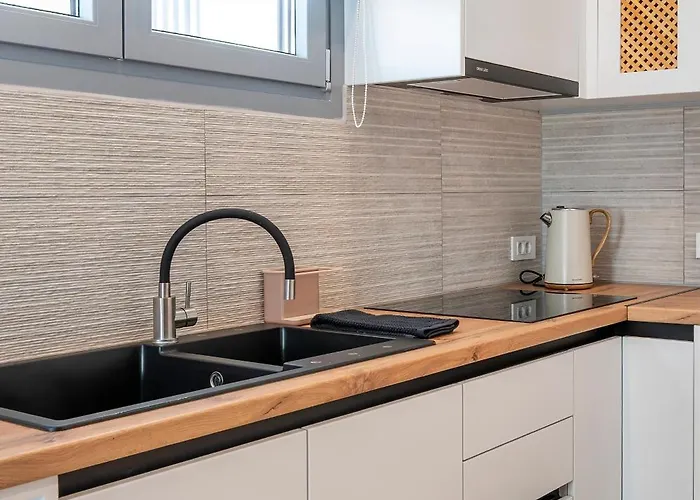 Luxury Thomas & Irini Apartment